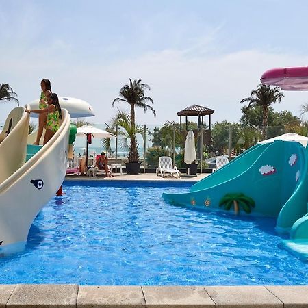 Fancy Apartment In Spa N Pool Beach Resort Mamaia Buitenkant foto