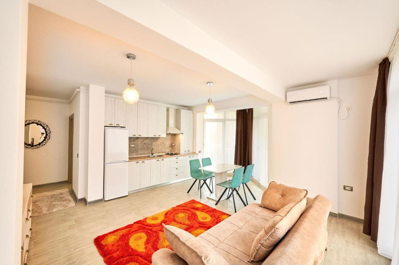 Fancy Apartment In Spa N Pool Beach Resort Mamaia Buitenkant foto