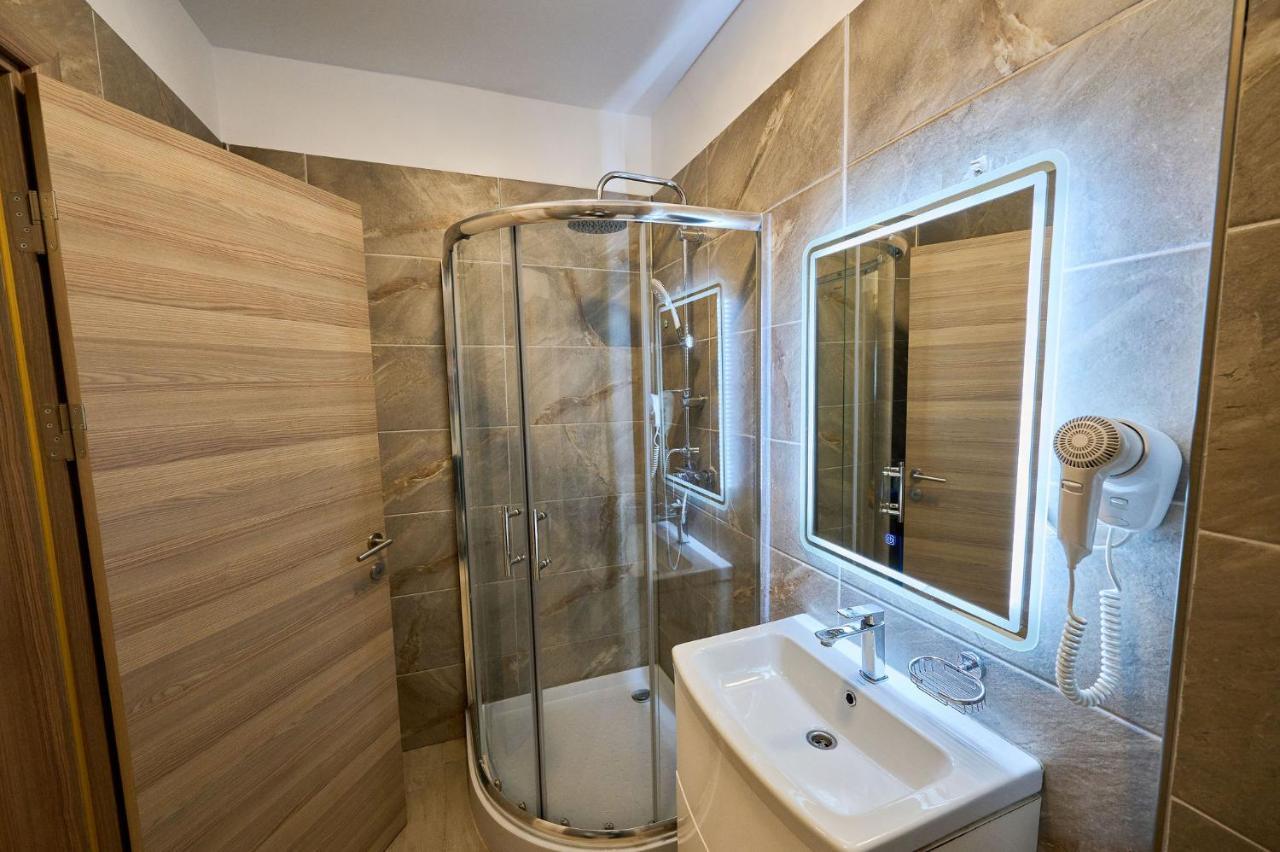 Fancy Apartment In Spa N Pool Beach Resort Mamaia Buitenkant foto
