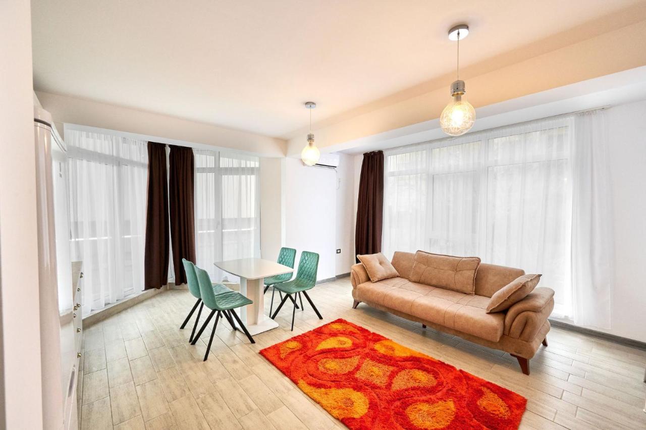 Fancy Apartment In Spa N Pool Beach Resort Mamaia Buitenkant foto