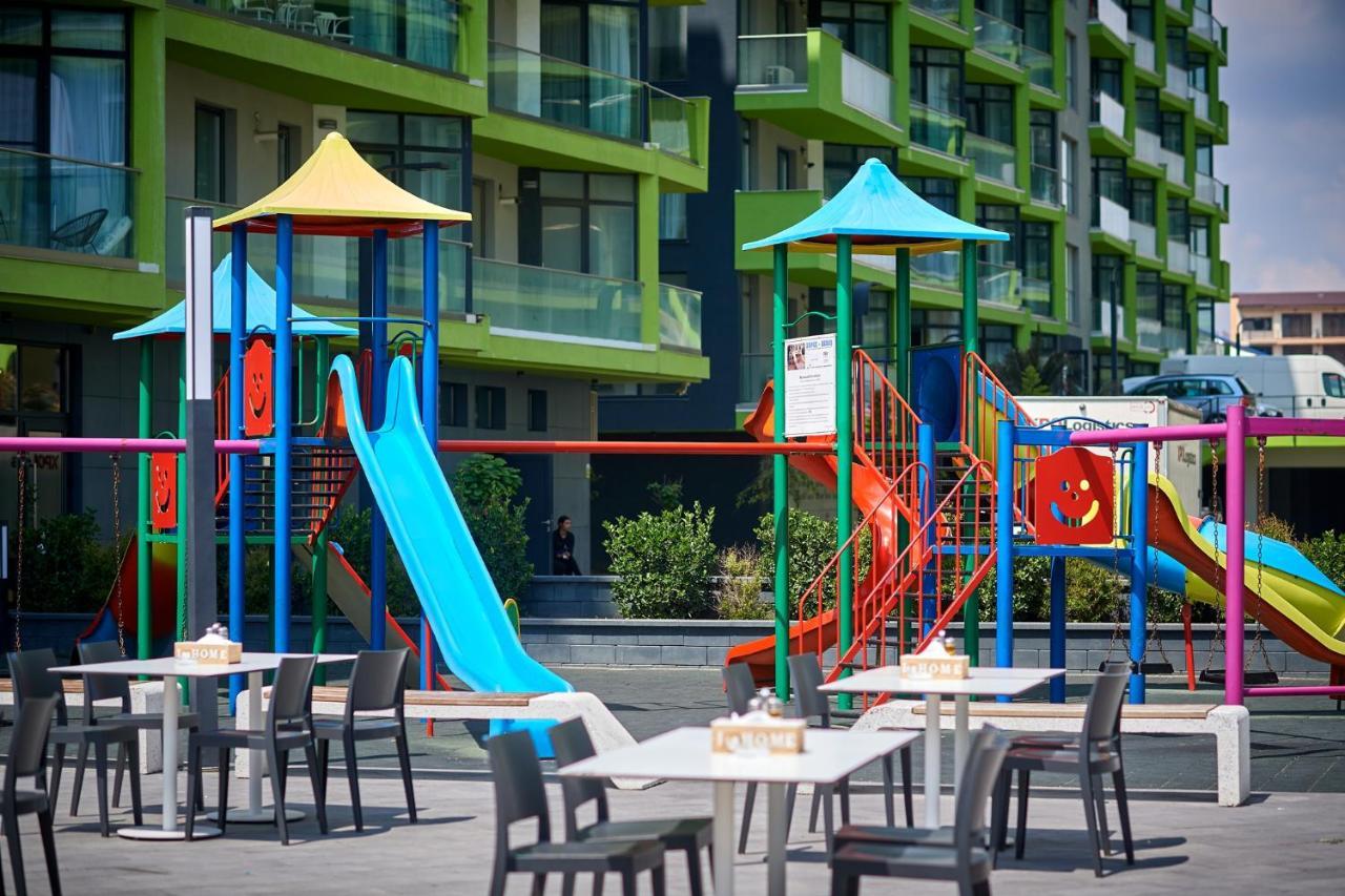 Fancy Apartment In Spa N Pool Beach Resort Mamaia Buitenkant foto